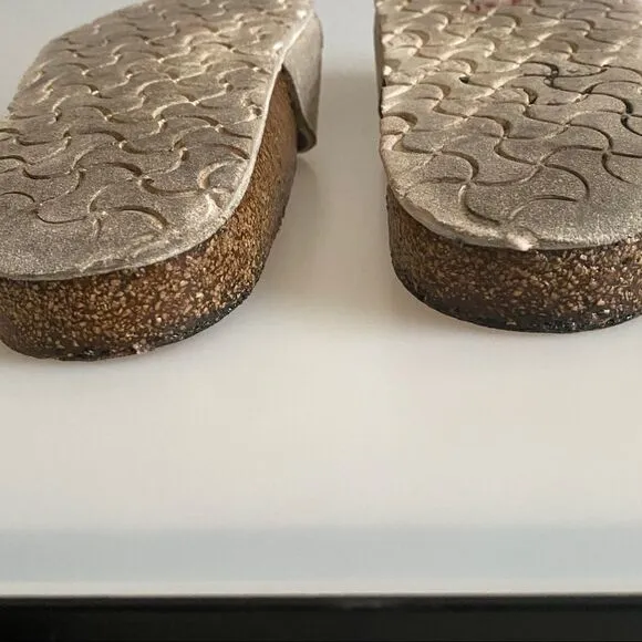 Birkenstock Sandals - Size M8/W10