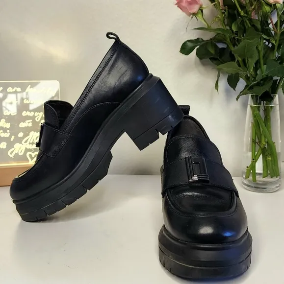 Black Leather Women's Loafers