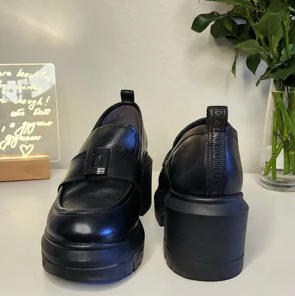 Black Leather Women's Loafers