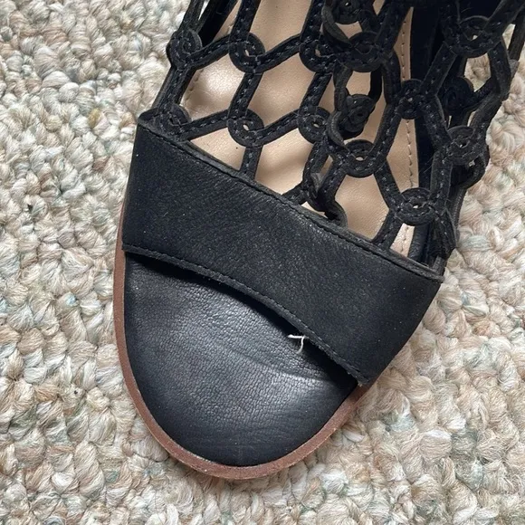 Black Open-Toe Block Heel Sandals