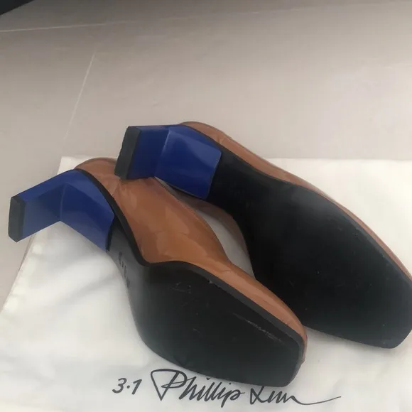 BLADE HEEL PATENT LEATHER PUMPS by 3.1 Phillip Lim