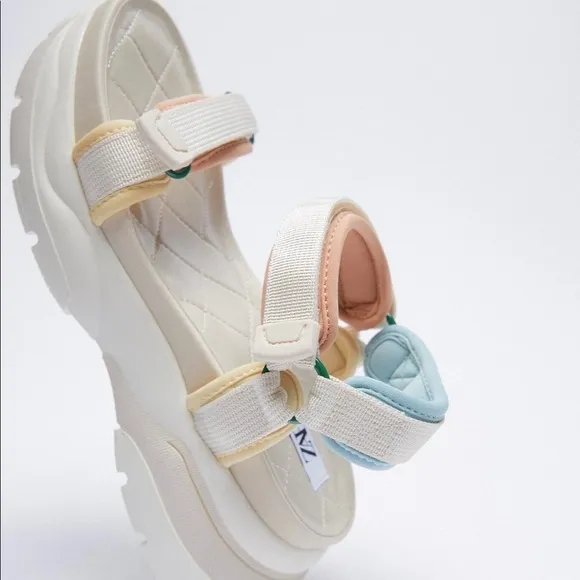 BLOGGERS FAV ZARA MULTICOLORED LOW HEELS SANDALS