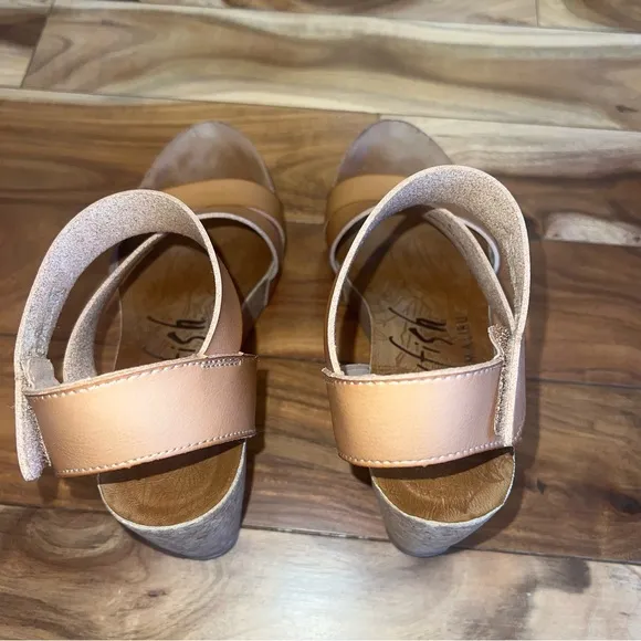 Blowfish Malibu strappy Tan Wedge Sandals