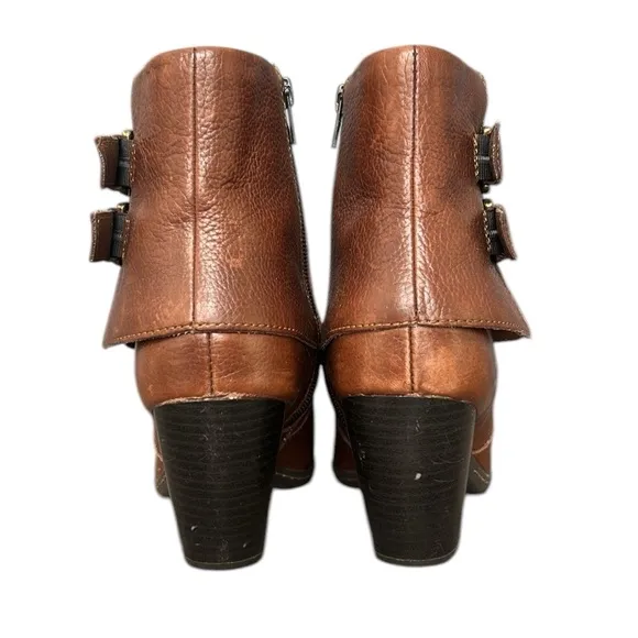 B.O.C Born Concept Traipse Brown Leather Booties Cuffed Double Buckle 7/38