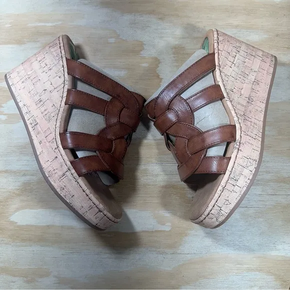 Boc Cora Brown Wedge Sandals Women’s Size 10- New in Box