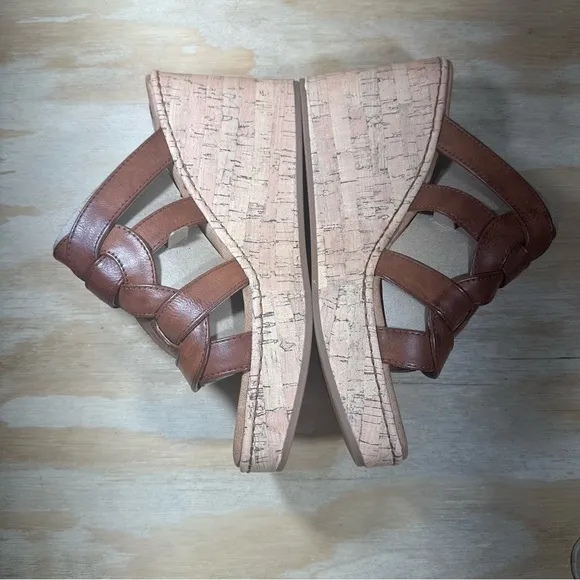 Boc Cora Brown Wedge Sandals Women’s Size 10- New in Box