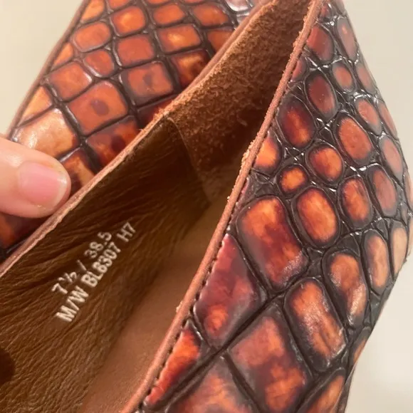 BOLO maryjane vintage leather &quot;snakeskin&quot; stacked heels with strap size 7.5