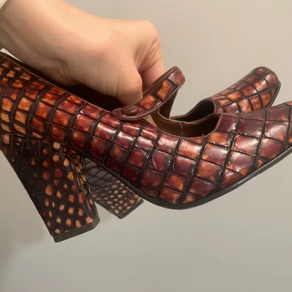 BOLO maryjane vintage leather &quot;snakeskin&quot; stacked heels with strap size 7.5