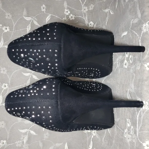 Bongo,platform heels,black velvet, women's size 6.5