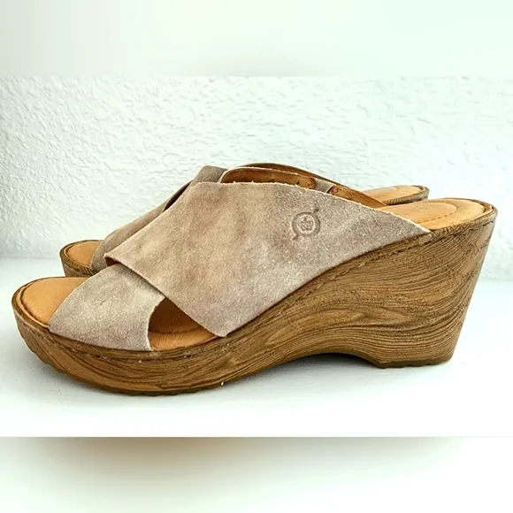 Born Nora Sandals suede Size 9