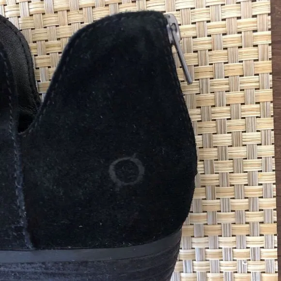Born Kerri Black Suede Low Heel Ankle Boots Size 8