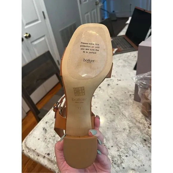 Botkier Rory Chunky Heeled Sandals in Whisky Leather Sz 11 NIB