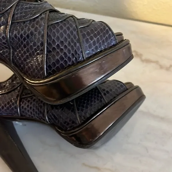 BOTTEGA VENETA heels Leather Python Animal print slingback platforms EU …