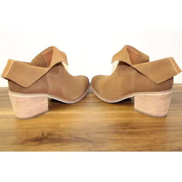 BP Women's Brice‎ Notched Brown Leather Foldover Ankle Booties Size 6.5 M
