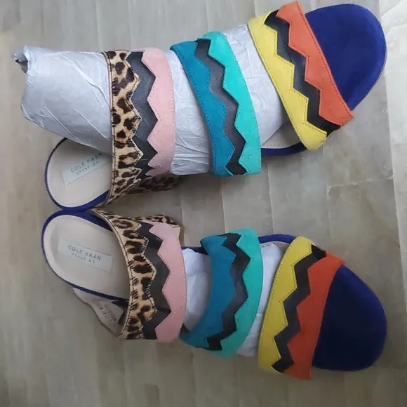 BRAND NEW COLE HAN MULTI COLOR SANDALS