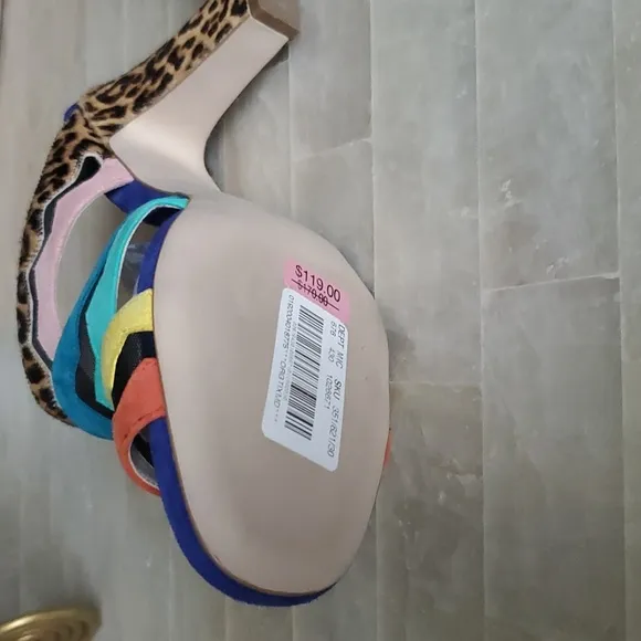 BRAND NEW COLE HAN MULTI COLOR SANDALS