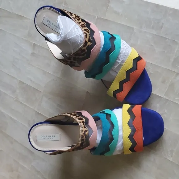 BRAND NEW COLE HAN MULTI COLOR SANDALS
