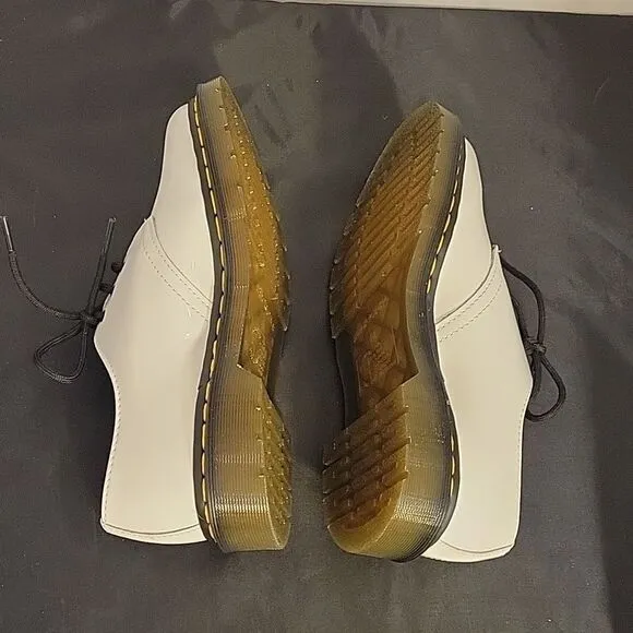 BRAND NEW DR MARTENS VINTAGE 1461 WHITE QUILON
