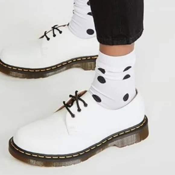 BRAND NEW DR MARTENS VINTAGE 1461 WHITE QUILON