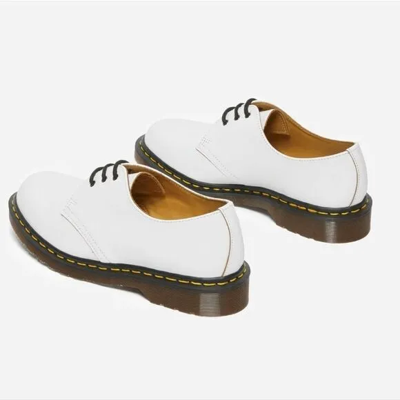 BRAND NEW DR MARTENS VINTAGE 1461 WHITE QUILON