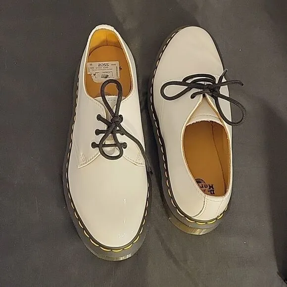 BRAND NEW DR MARTENS VINTAGE 1461 WHITE QUILON