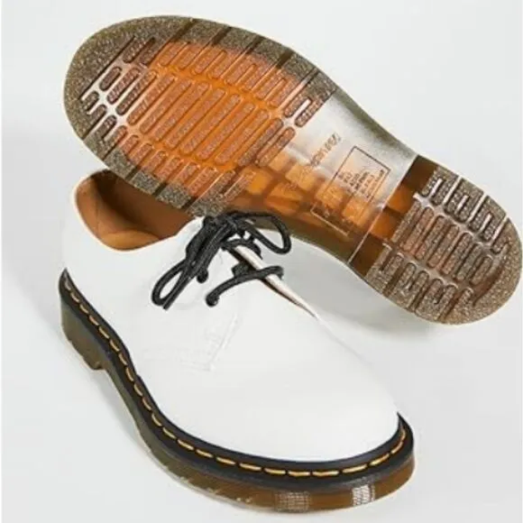 BRAND NEW DR MARTENS VINTAGE 1461 WHITE QUILON