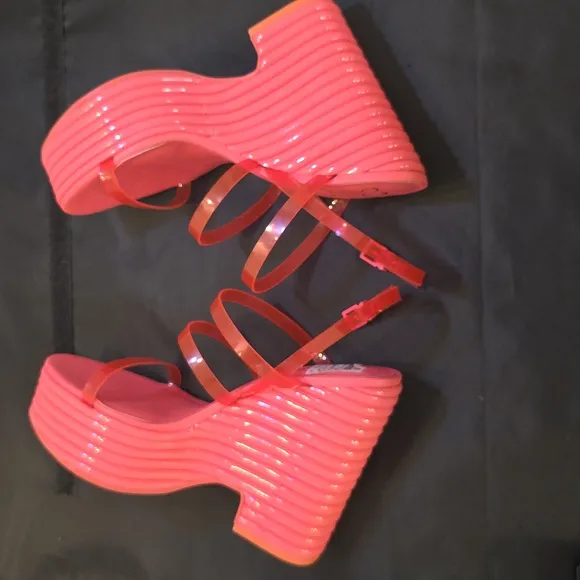 BRAND NEW JESSICA SIMPSON CHOLENA  PLATFORM WEDGE SANDAL
