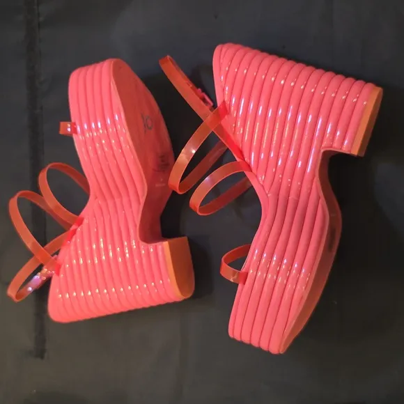 BRAND NEW JESSICA SIMPSON CHOLENA  PLATFORM WEDGE SANDAL