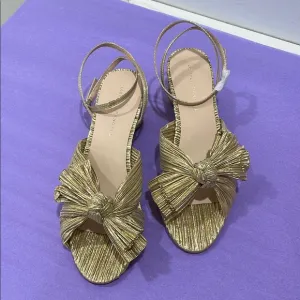 *brand new* loeffler randall sandals
