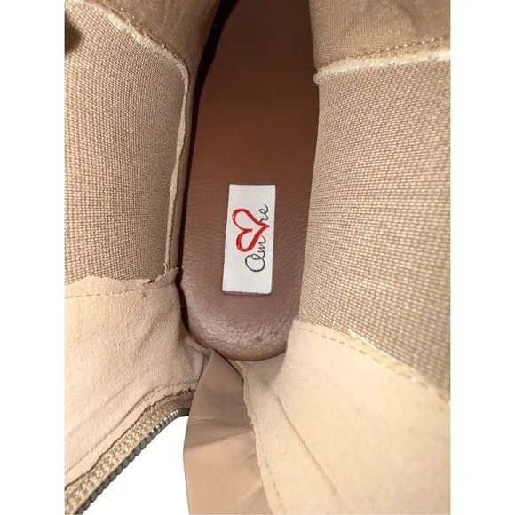 🟠Brand New Mia Amore Letty Lug Sole Chelsea Chunky Ankle Boots in Stone Size 10