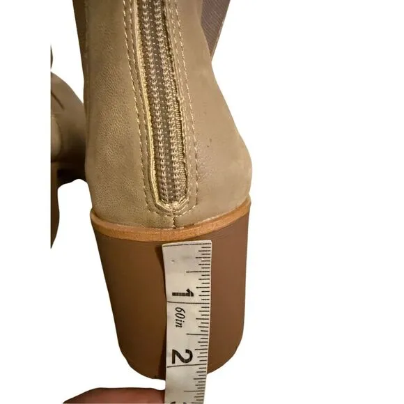 🟠Brand New Mia Amore Letty Lug Sole Chelsea Chunky Ankle Boots in Stone Size 10
