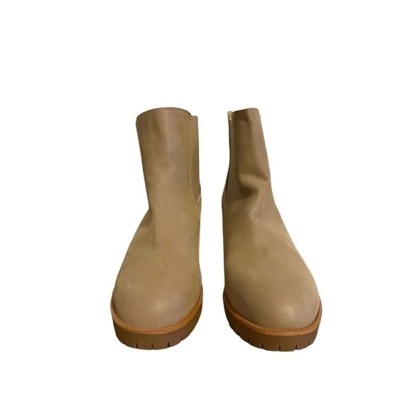 🟠Brand New Mia Amore Letty Lug Sole Chelsea Chunky Ankle Boots in Stone Size 10