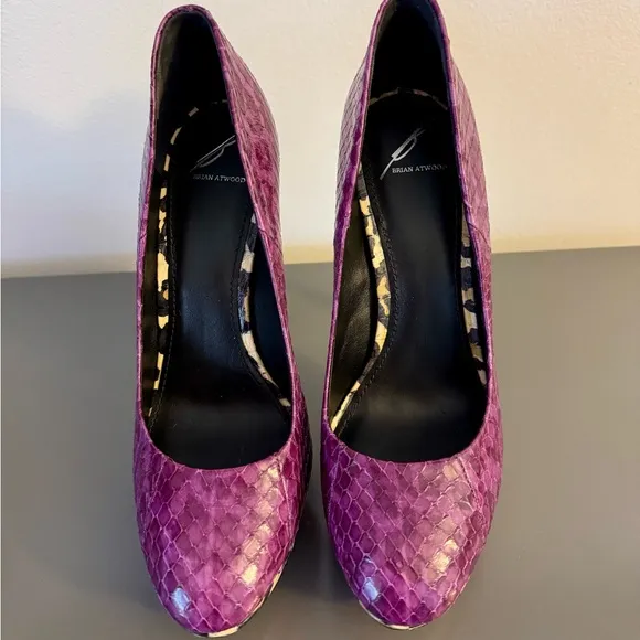 Brian Atwood Fontanne Purple Snakeskin Green Leopard Platform Pumps Size 8.5 EUC
