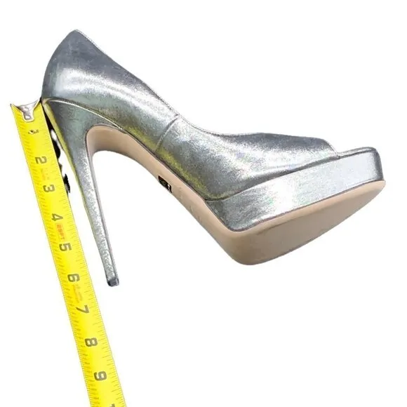 BRIAN Atwood Madison Avenue Gold Platform Peep Toe Heels Size 10.5