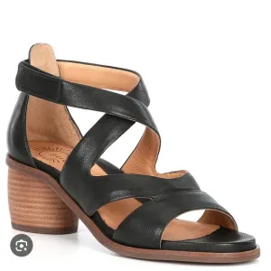 Brioso Verandah Leather Block Heel Sandals