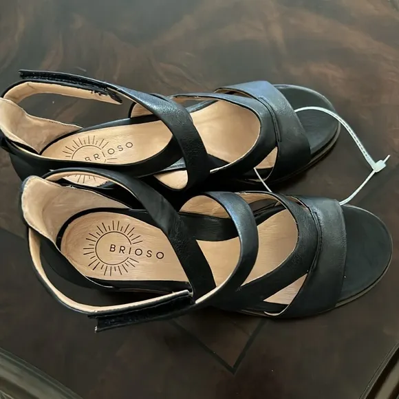 Brioso Verandah Leather Block Heel Sandals
