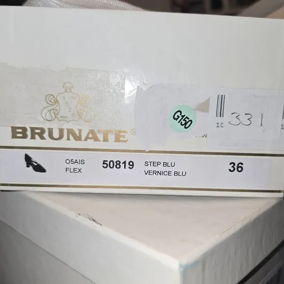 Brunate Made in Italy Flex Step Low Heel Pumps NIB w/ Dust Bag Navy Blue Size 6