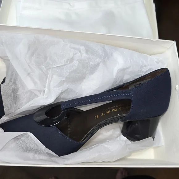 Brunate Made in Italy Flex Step Low Heel Pumps NIB w/ Dust Bag Navy Blue Size 6