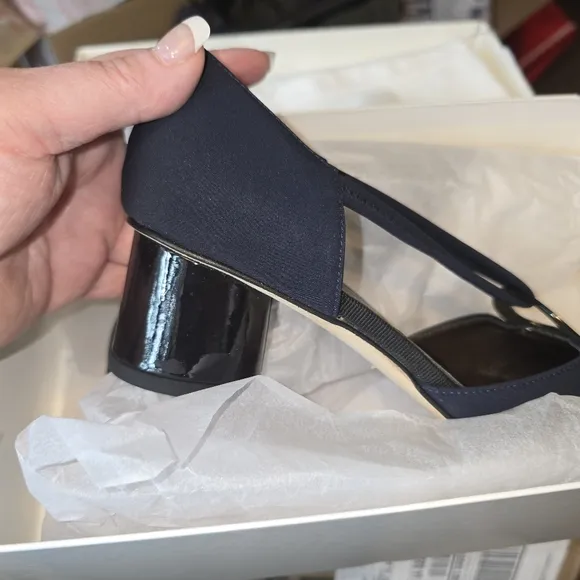 Brunate Made in Italy Flex Step Low Heel Pumps NIB w/ Dust Bag Navy Blue Size 6