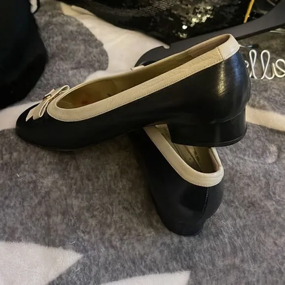 Bruno magli vintage chanel like bow pumps/shoes/heels 5.5 womens