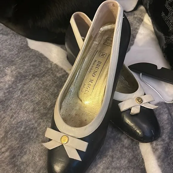 Bruno magli vintage chanel like bow pumps/shoes/heels 5.5 womens