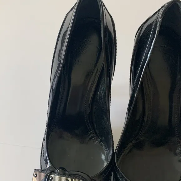 Burberry Black High Heel Shoes Size 6