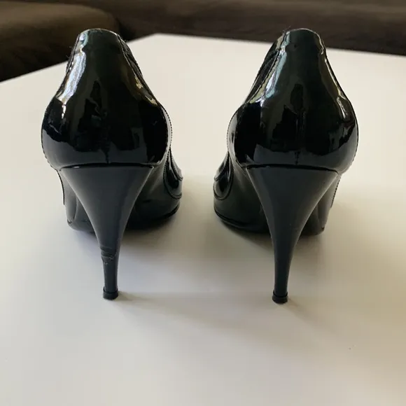 Burberry Black High Heel Shoes Size 6