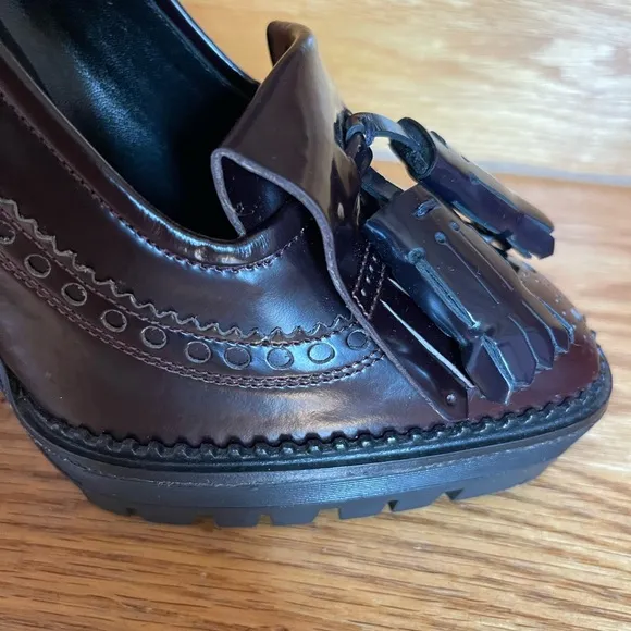 Burberry Shoes Platform Heels size 39.5