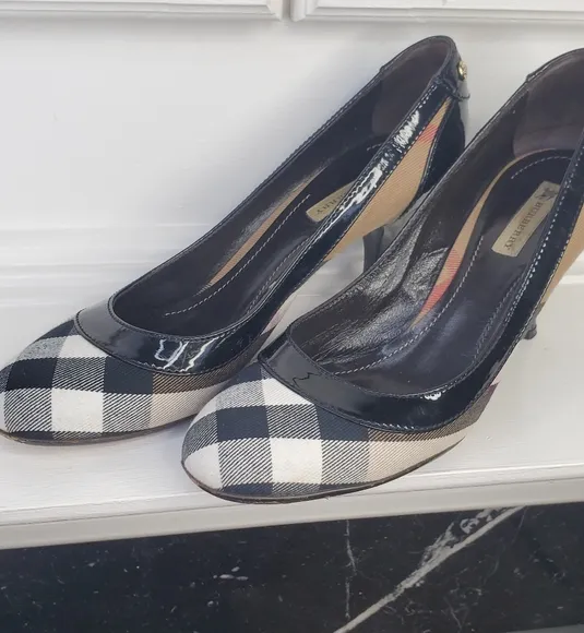 Burberry Women's Black and White Checkered Pumps