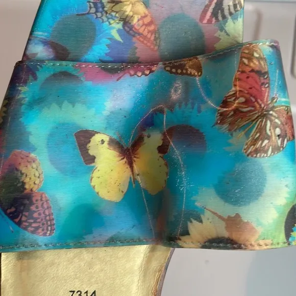 butterfly &amp; sunflower hologram sandals kitten heel women’s size 7 1/2