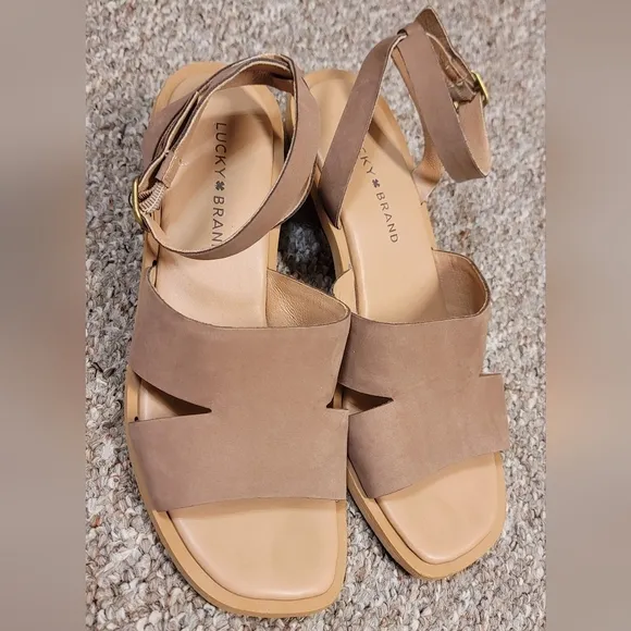 C- Lucky Brand womens high heel pemal heeled sandals