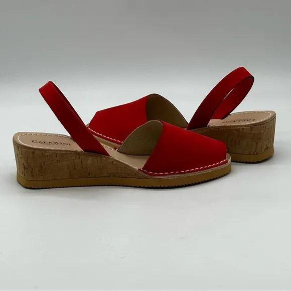 Calaxini Wedge Sandals. Size 8