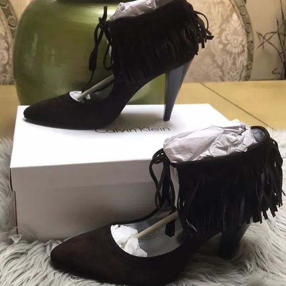 𝅺calvin Klein Pixar Suede Sandals