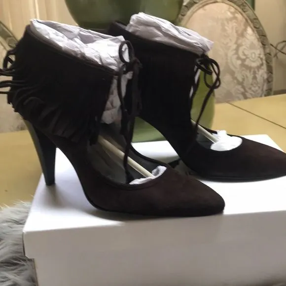 𝅺calvin Klein Pixar Suede Sandals